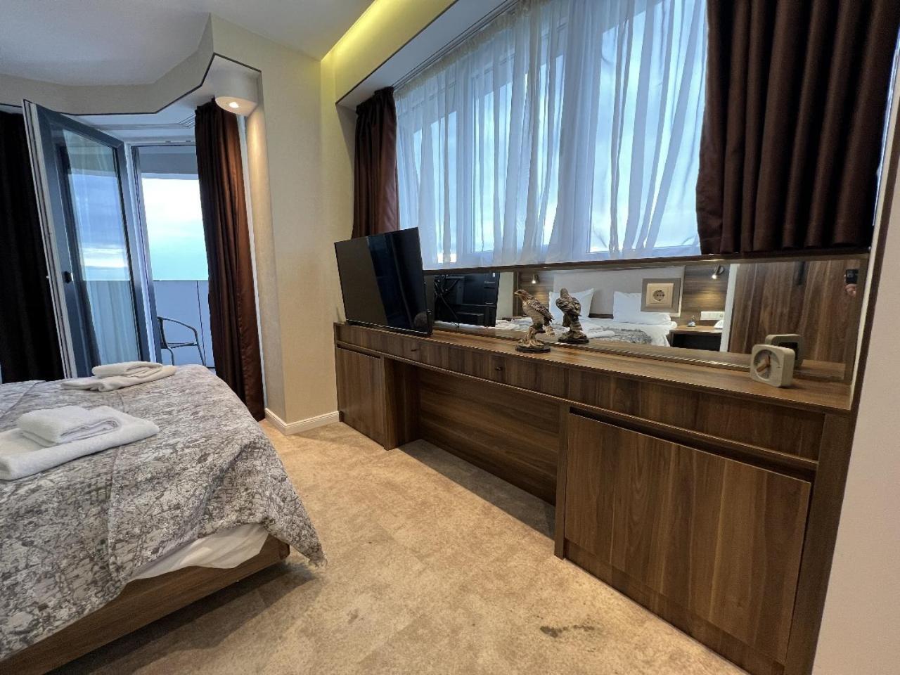 Courttyard Panorama Batumi