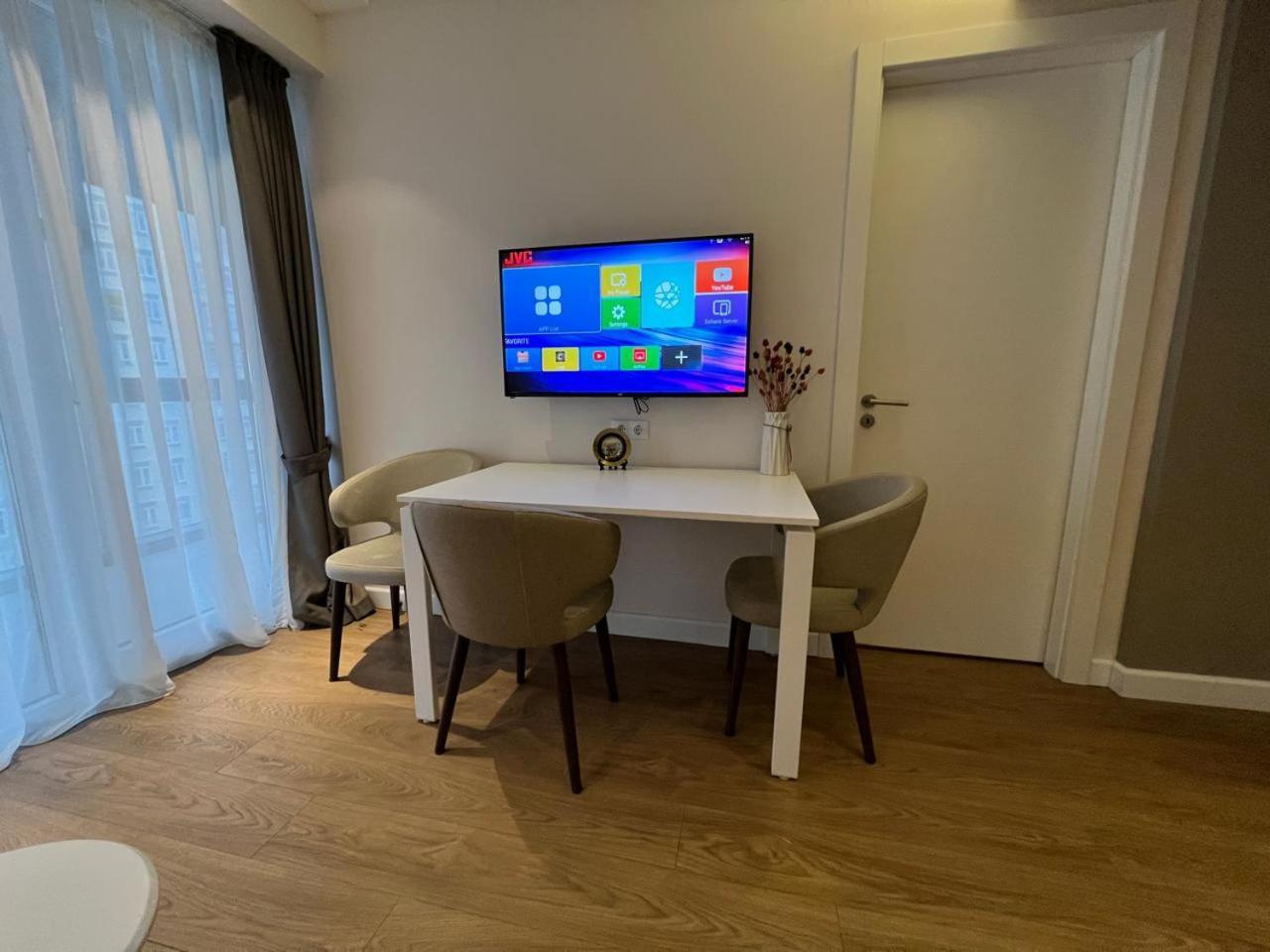 Apartment Courttyard Panorama Batumi